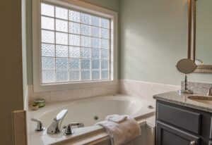 Bathroom remodeling in Ozark MO
